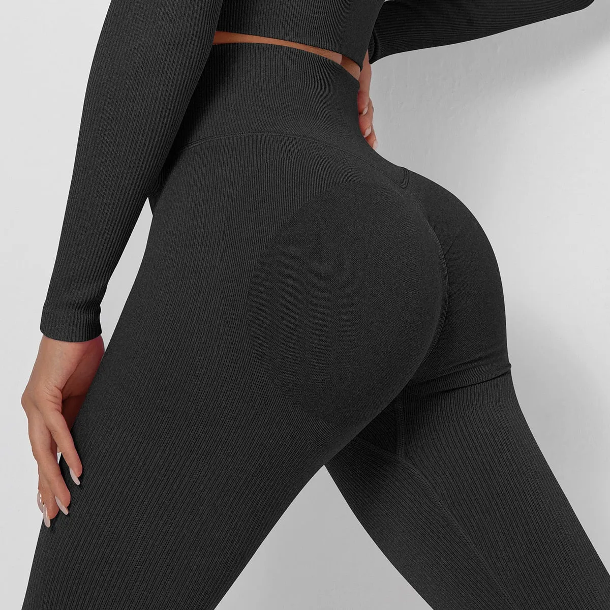 European and American new yoga pants Peach Hip Sweat-absorbent Breathable women elastic fitness leggings Gym Sports Wear