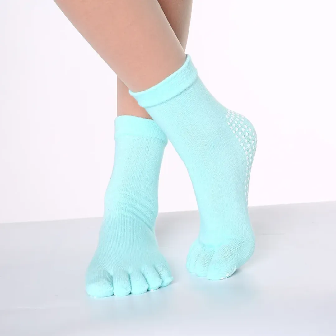 Non-Slip Five-Toed Yoga Socks for Women - Breathable & Colorful (12 Colors)