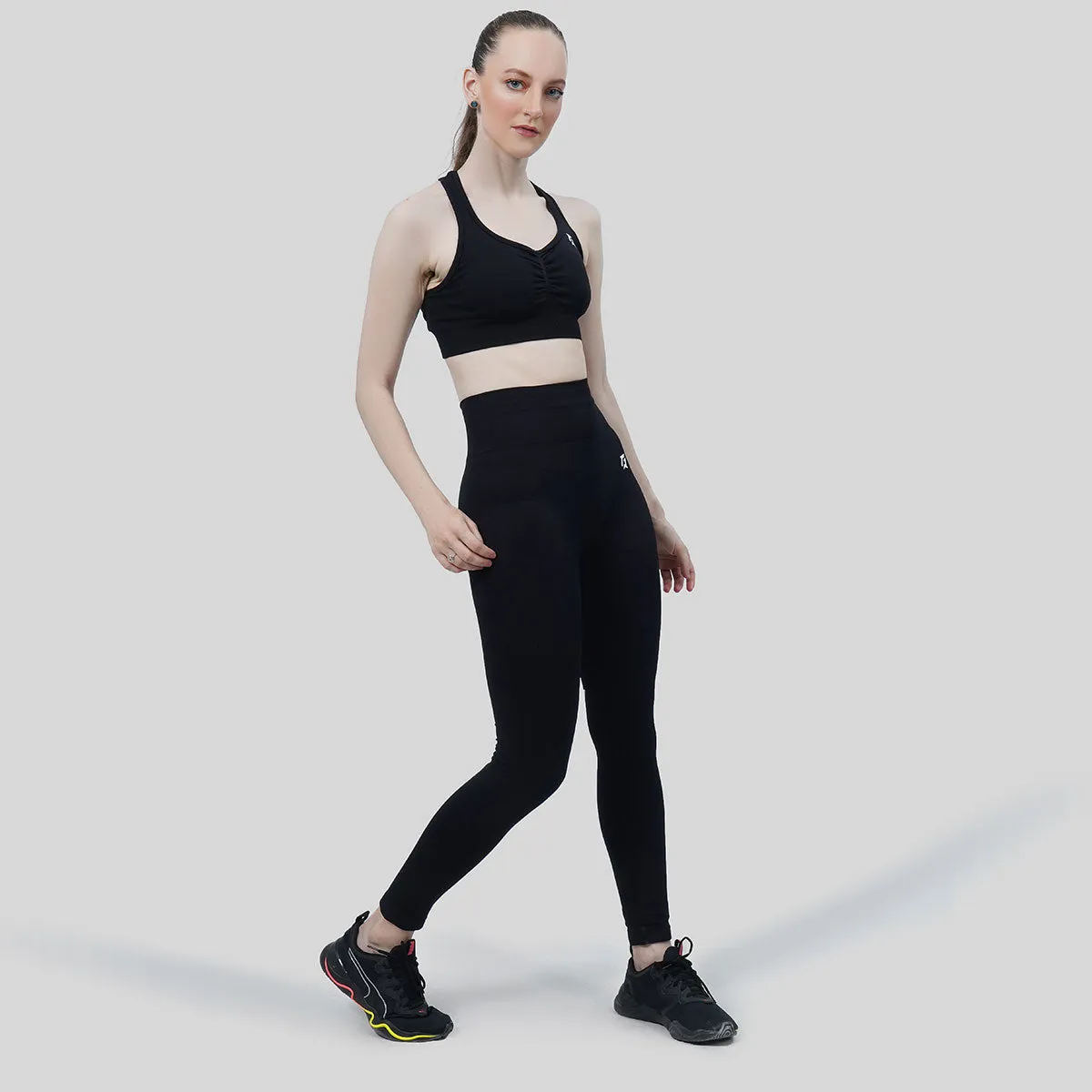 Performance Runched Sports Bra (Black)